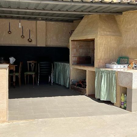 Villa Rural Con Amplia Piscina Campillo de Altobuey Kültér fotó