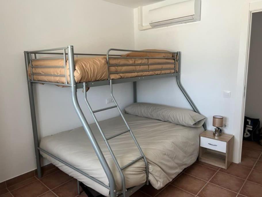 Villa Rural Con Amplia Piscina Campillo de Altobuey Kültér fotó